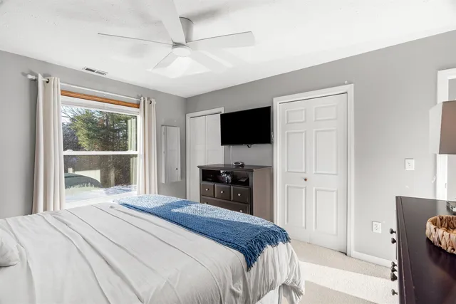 $350,000 | 6 Kingston Way, Unit B, Hudson, NH 03051