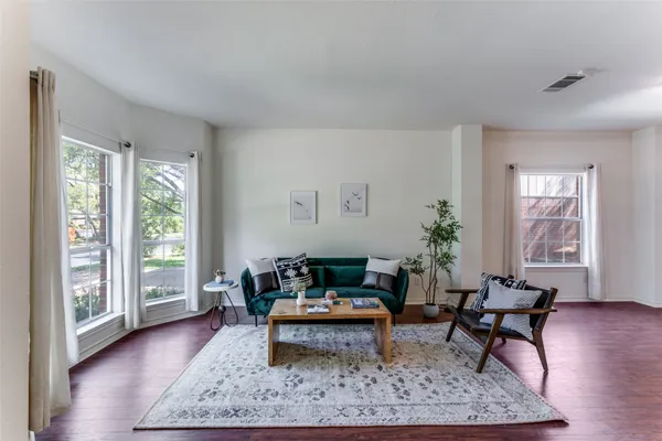 $599,500 | 6605 Oasis Drive, Austin, TX 78749