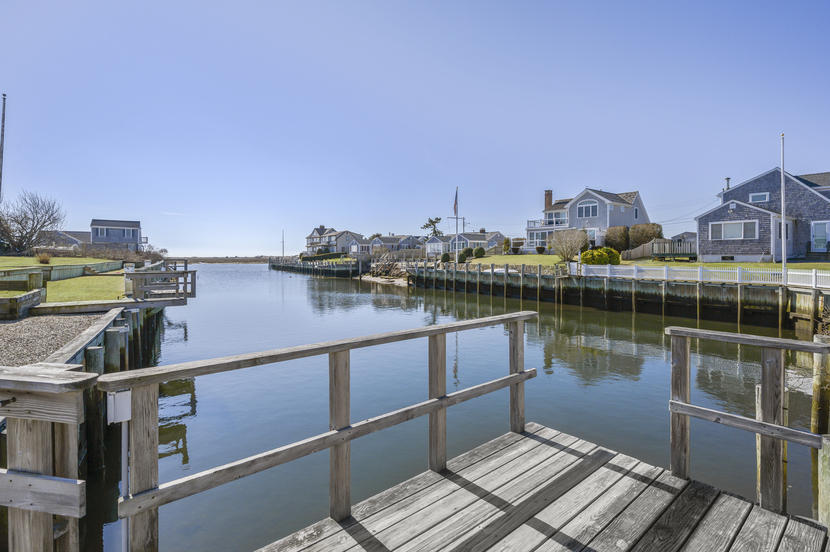 1 Surfside Road West Dennis, MA 02670 - Photo 3 of 29 028-photo--8047092