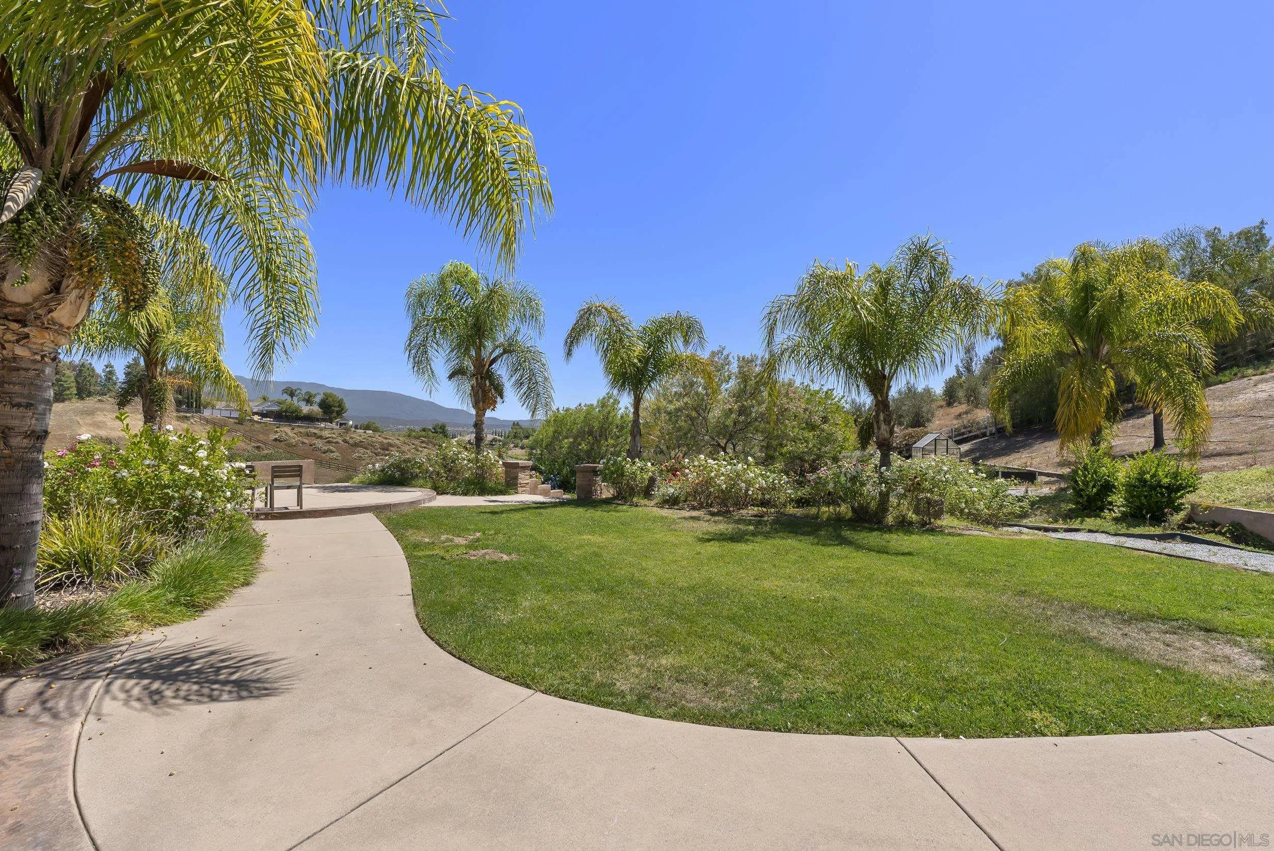 41455 Vía Del Monte Temecula, CA 92592 - Photo 55 of 75