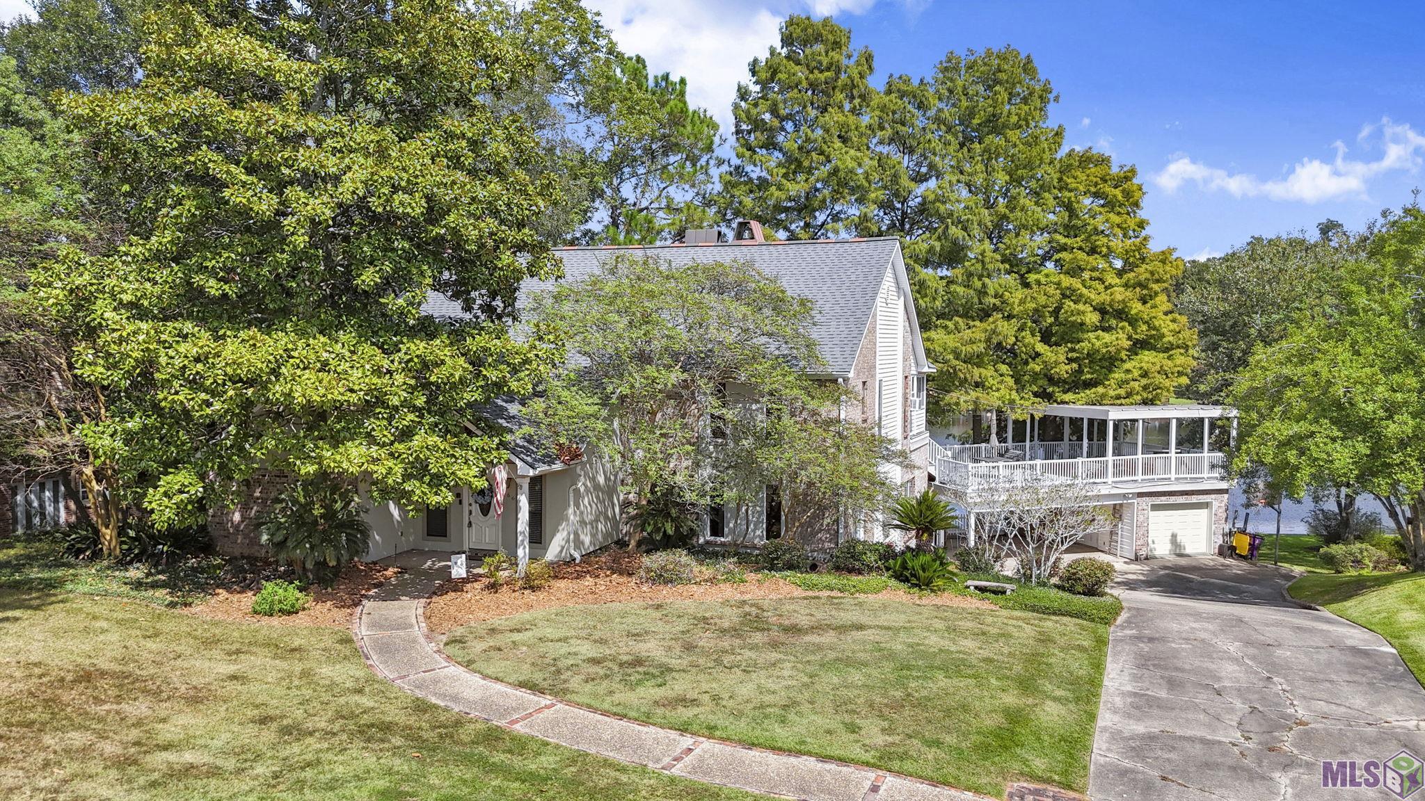 366 Shady Lake Parkway Baton Rouge, LA 70810 - Photo 2 of 46