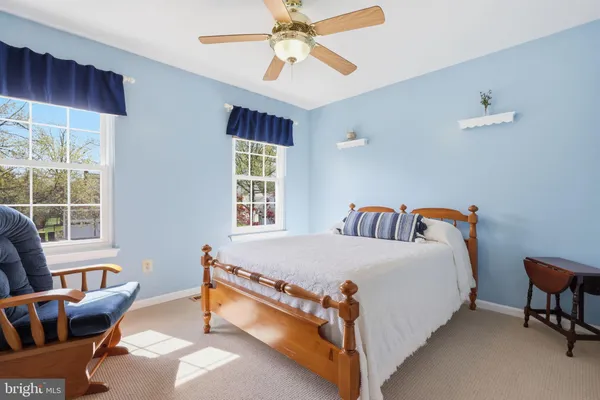 $699,900 | 327 Abbey Lane, Lansdale, PA 19446