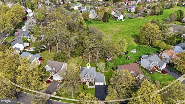 $699,900 | 327 Abbey Lane, Lansdale, PA 19446