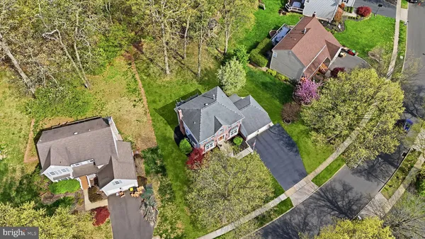 $699,900 | 327 Abbey Lane, Lansdale, PA 19446