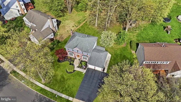 $699,900 | 327 Abbey Lane, Lansdale, PA 19446