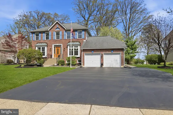 $699,900 | 327 Abbey Lane, Lansdale, PA 19446
