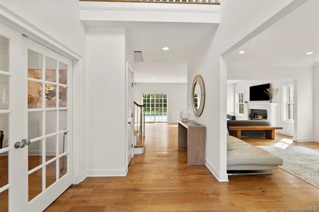 $2,450,000 | 6 Clara Drive, East Quogue, NY 11942