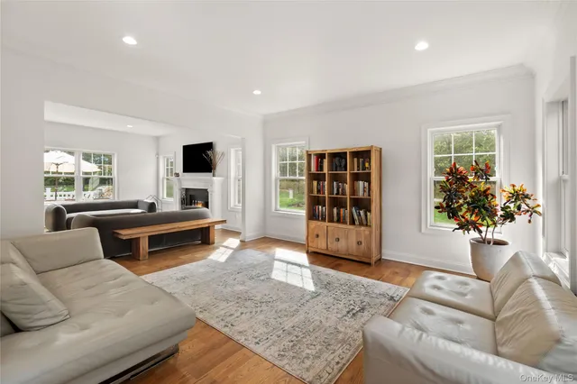 $2,450,000 | 6 Clara Drive, East Quogue, NY 11942