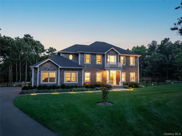 $2,450,000 | 6 Clara Drive, East Quogue, NY 11942