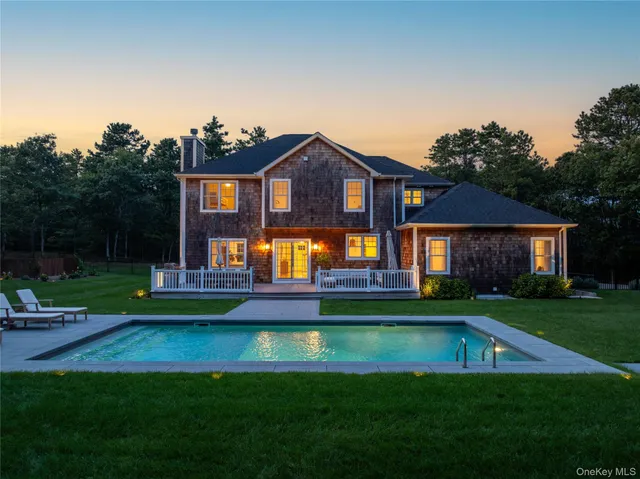 $2,450,000 | 6 Clara Drive, East Quogue, NY 11942