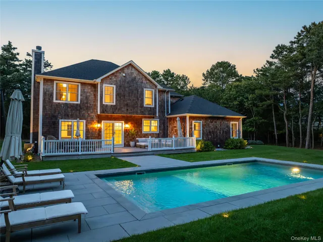 $2,450,000 | 6 Clara Drive, East Quogue, NY 11942