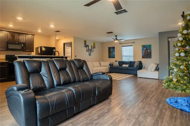 $305,000 | 1896 Piedmont Court, Mascotte, FL 34753