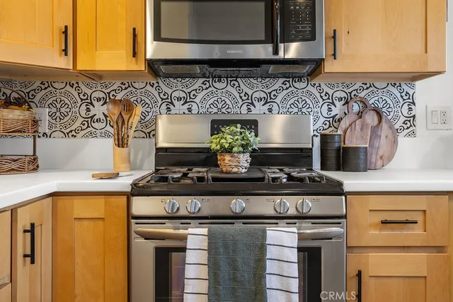 $439,000 | 3216 Darby Street, Unit 103, Simi Valley, CA 93063