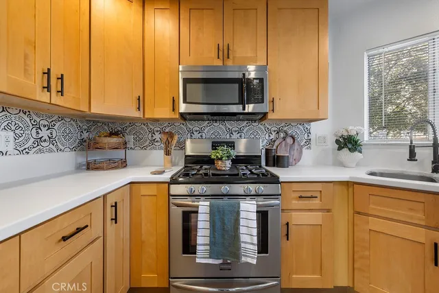 $439,000 | 3216 Darby Street, Unit 103, Simi Valley, CA 93063