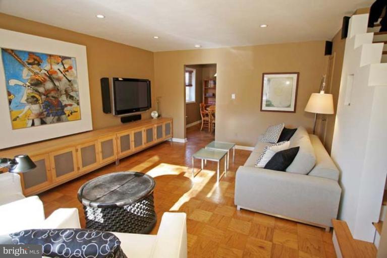 100 West Braddock Road, Unit B Alexandria, VA 22301 - Photo 2 of 21 Clean lines, great lighting, gleaming floors