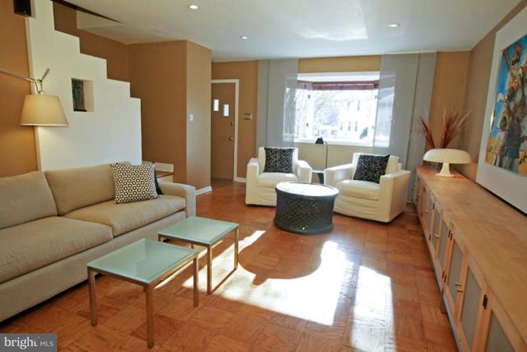 100 West Braddock Road, Unit B Alexandria, VA 22301 - Photo 21 of 21 Living Room #3