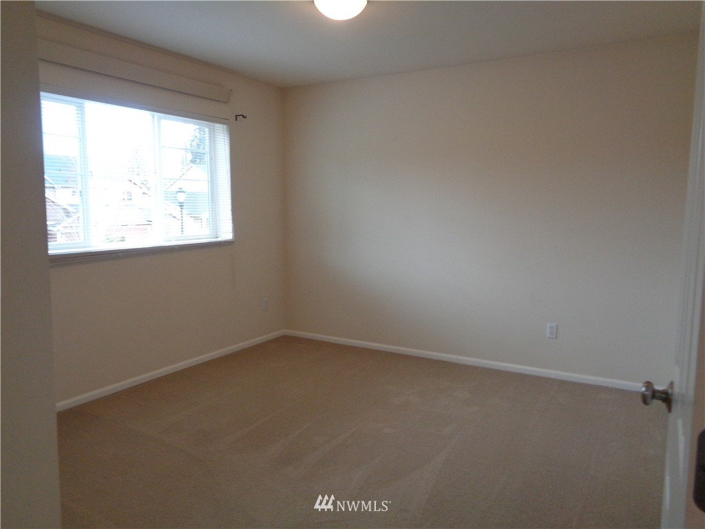4430 Roxanna Loop Southeast Lacey, WA 98503 - Photo 13 of 20 Gallery Image 13