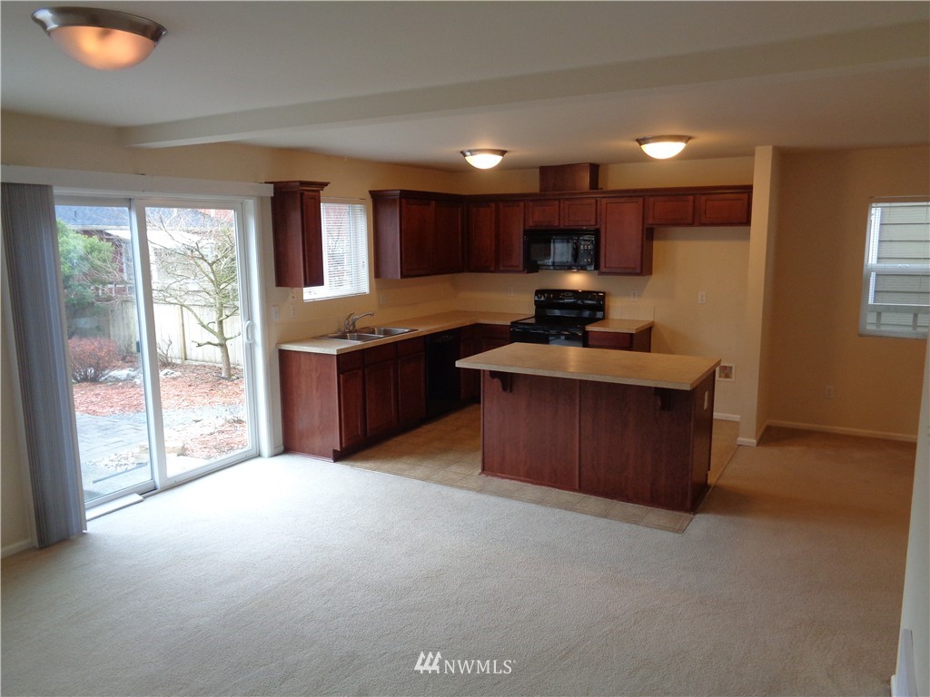 4430 Roxanna Loop Southeast Lacey, WA 98503 - Photo 4 of 20 Gallery Image 4