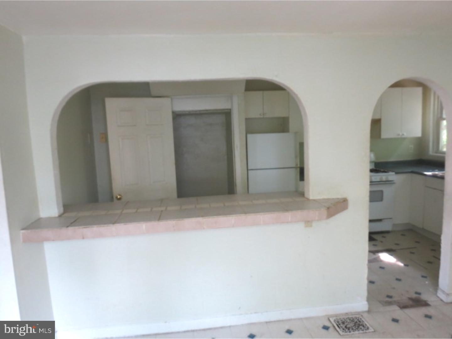 1410 Roanoke Road Camden, NJ 08104 - Photo 5 of 17 Dining Room