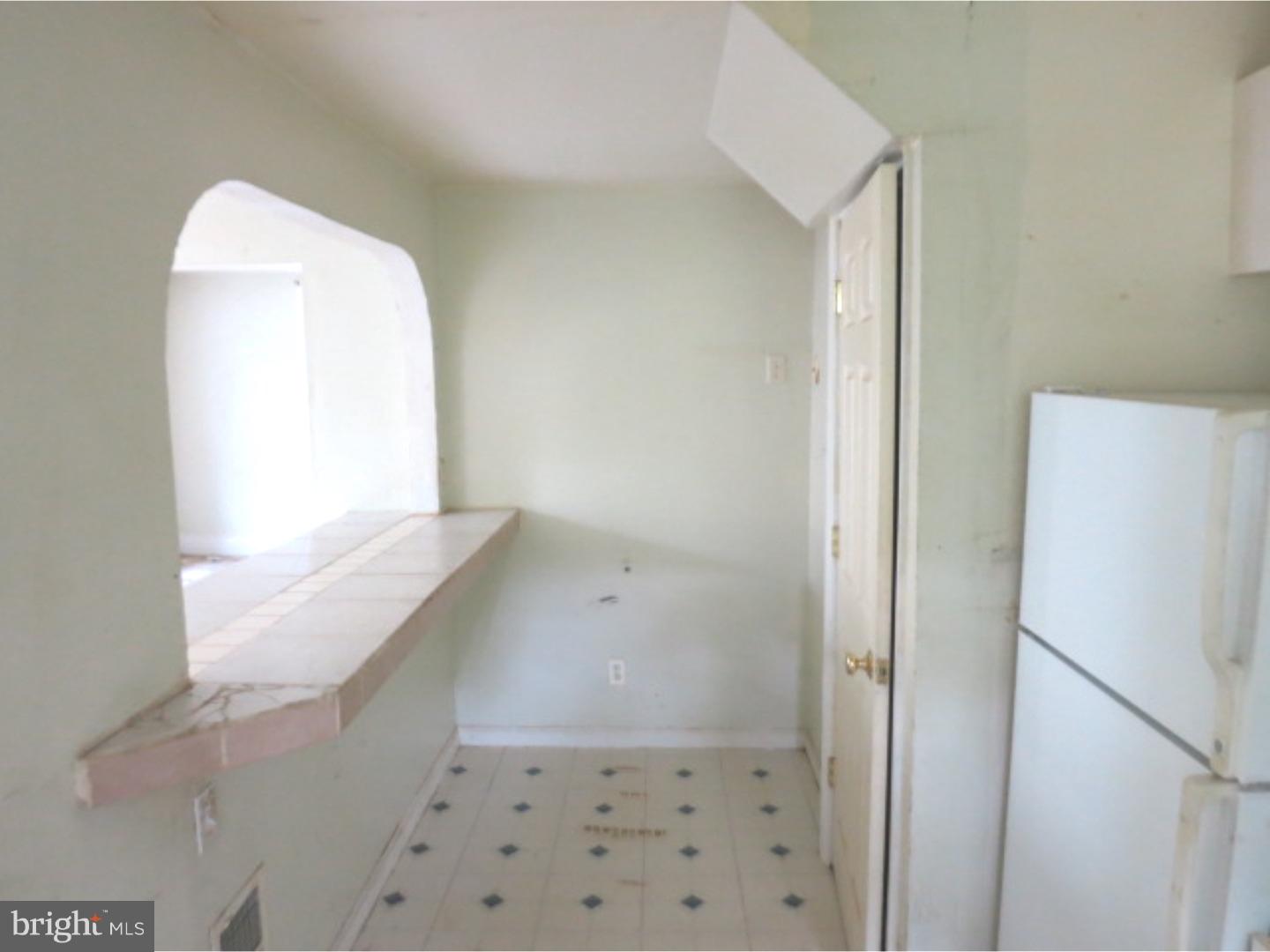 1410 Roanoke Road Camden, NJ 08104 - Photo 8 of 17 Kitchen