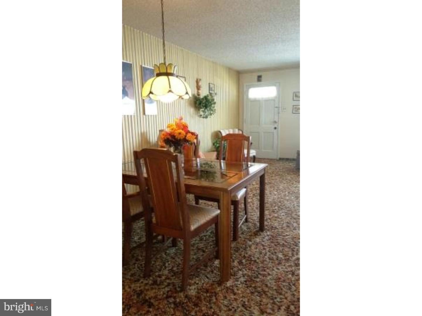 11925 Covert Road Philadelphia, PA 19154 - Photo 5 of 8 Dining Room