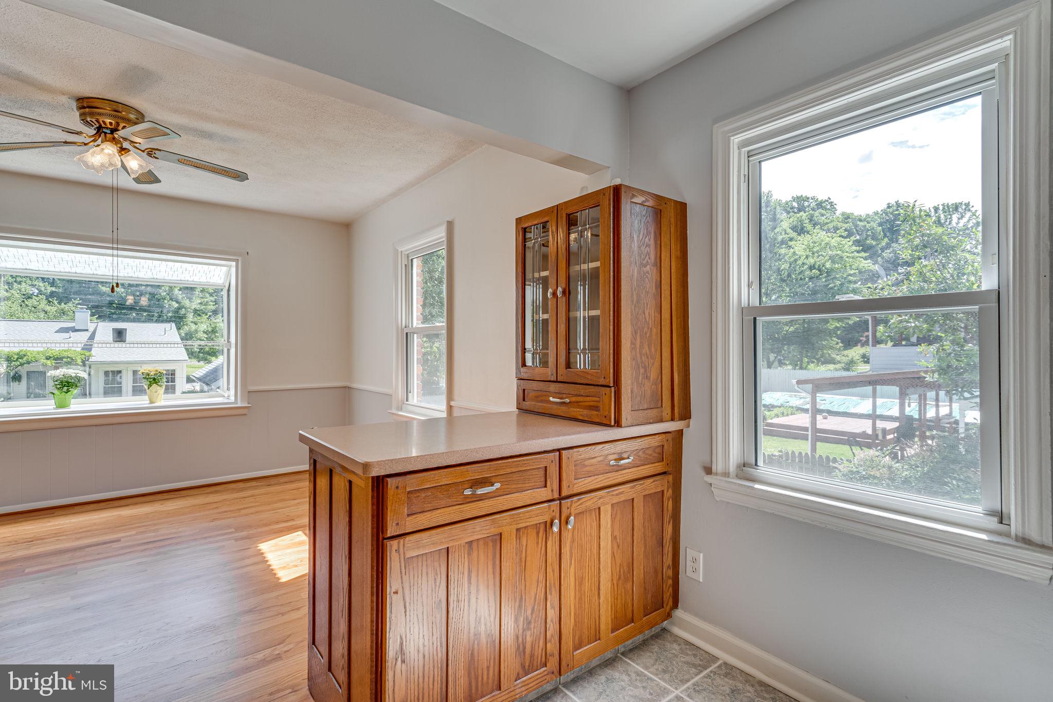 11805 College View Drive Silver Spring, MD 20902 - Photo 6 of 33 Gallery Image 6