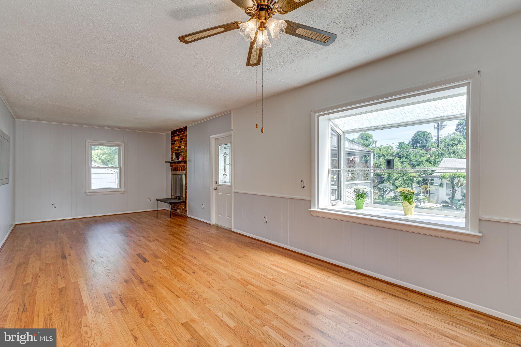 11805 College View Drive Silver Spring, MD 20902 - Photo 8 of 33 Gallery Image 8