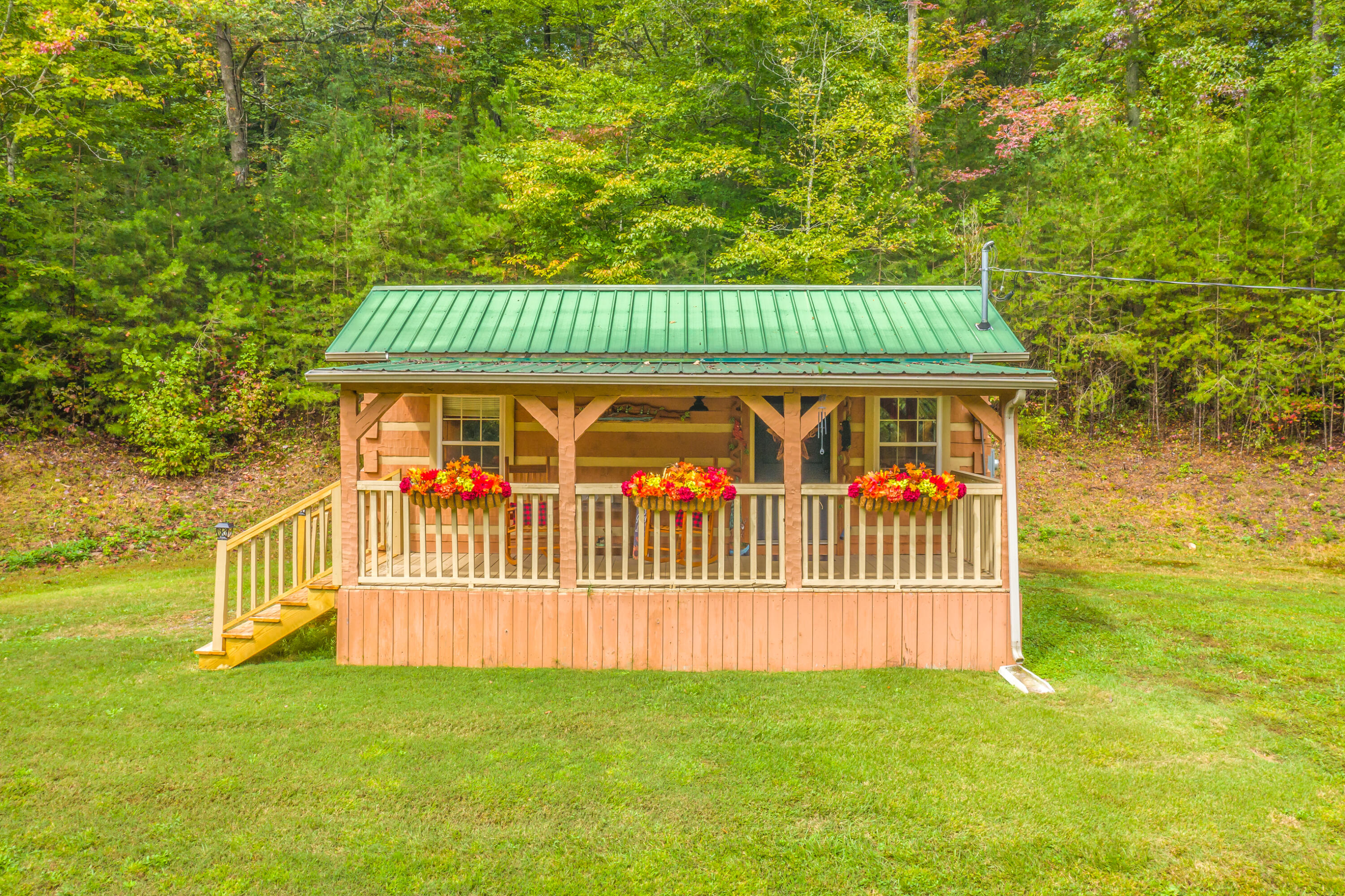 724 Ridgeview Road Bean Station, TN 37708 - Photo 2 of 20 382EE45A-C111-45F6-9F2B-3961B0172136
