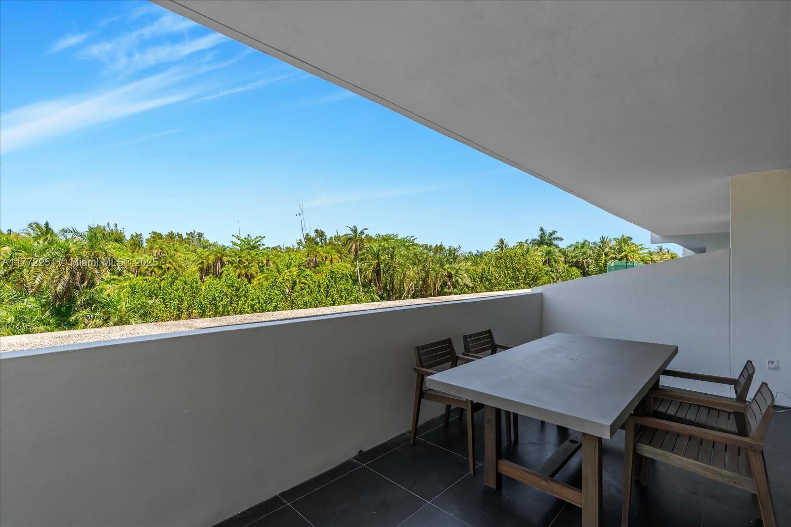 155 Ocean Ln Drive, Unit 208 Key Biscayne, FL 33149 - Photo 23 of 34