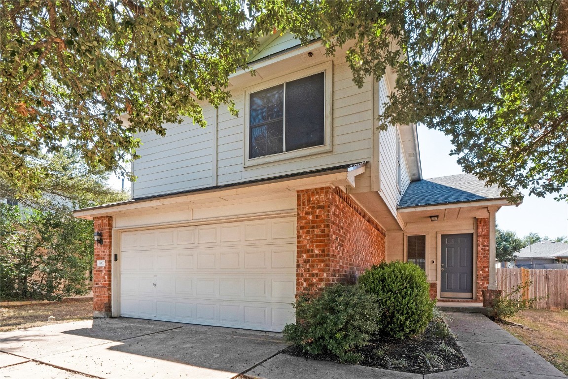 Welcome to 3007 Rainy River Dr!