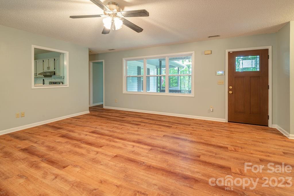 41 Bear Trail Fairview, NC 28730 - Photo 4 of 29