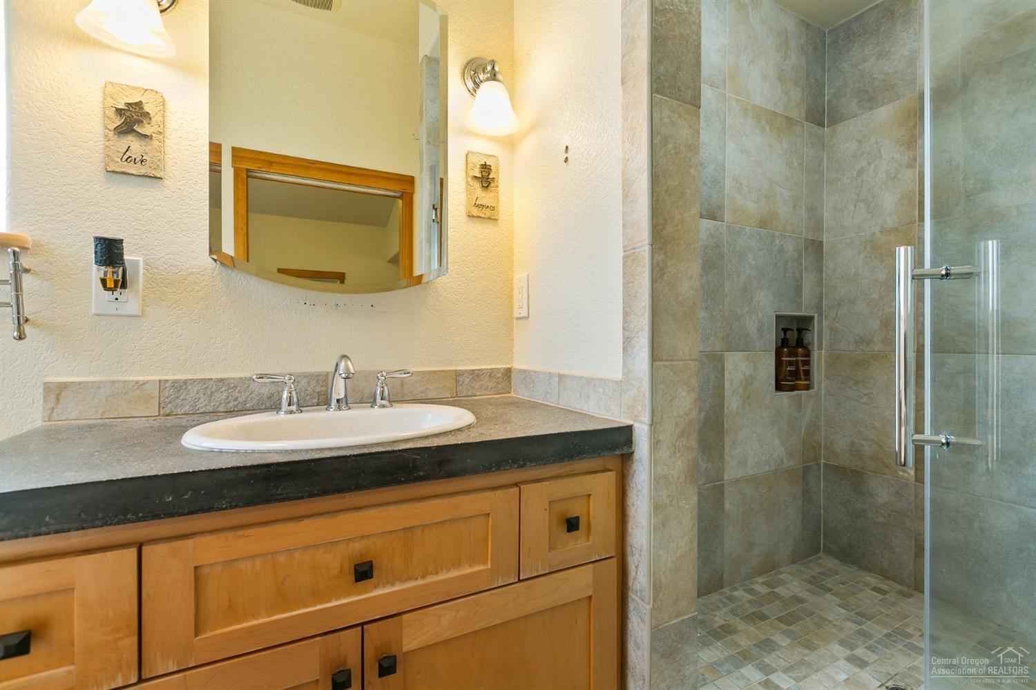 62770 Stenkamp Road Bend, OR 97701 - Photo 17 of 23 Separate, spacious shower in Master Bath