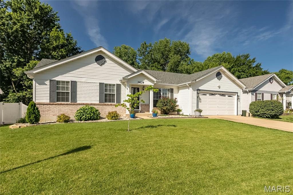 2829 Royallvalley Way O'Fallon, MO 63368 - Photo 4 of 43