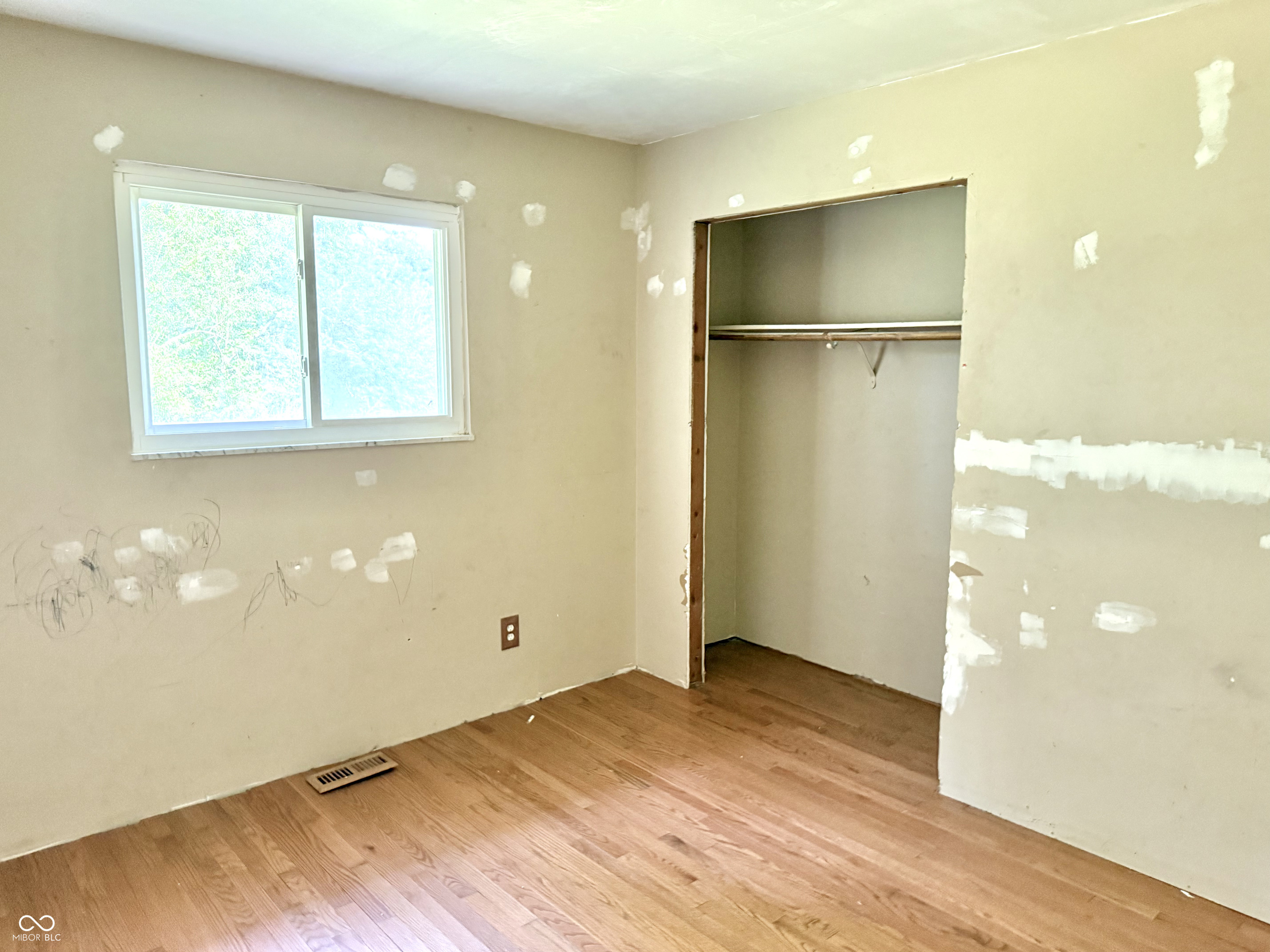5016 Olive Branch Road Greenwood, IN 46143 - Photo 14 of 60 Gallery Image 14