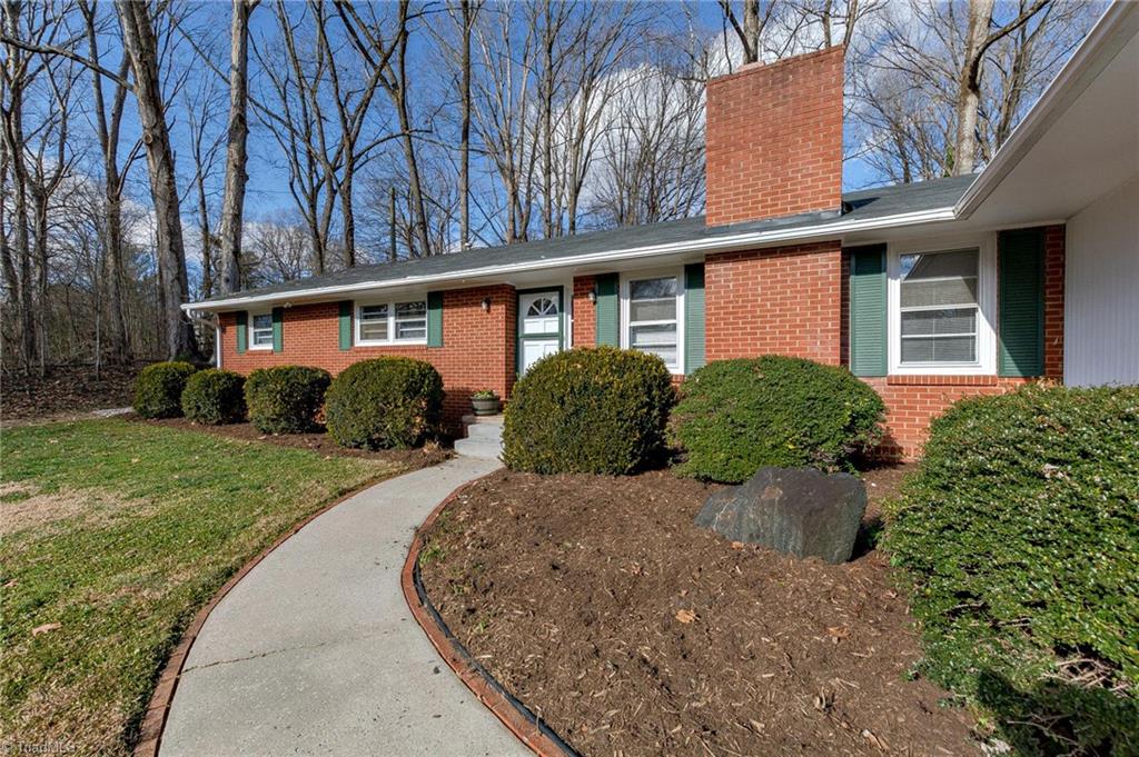 1703 Sherwood Road Lexington, NC 27292 - Photo 3 of 27 Gallery Image 3