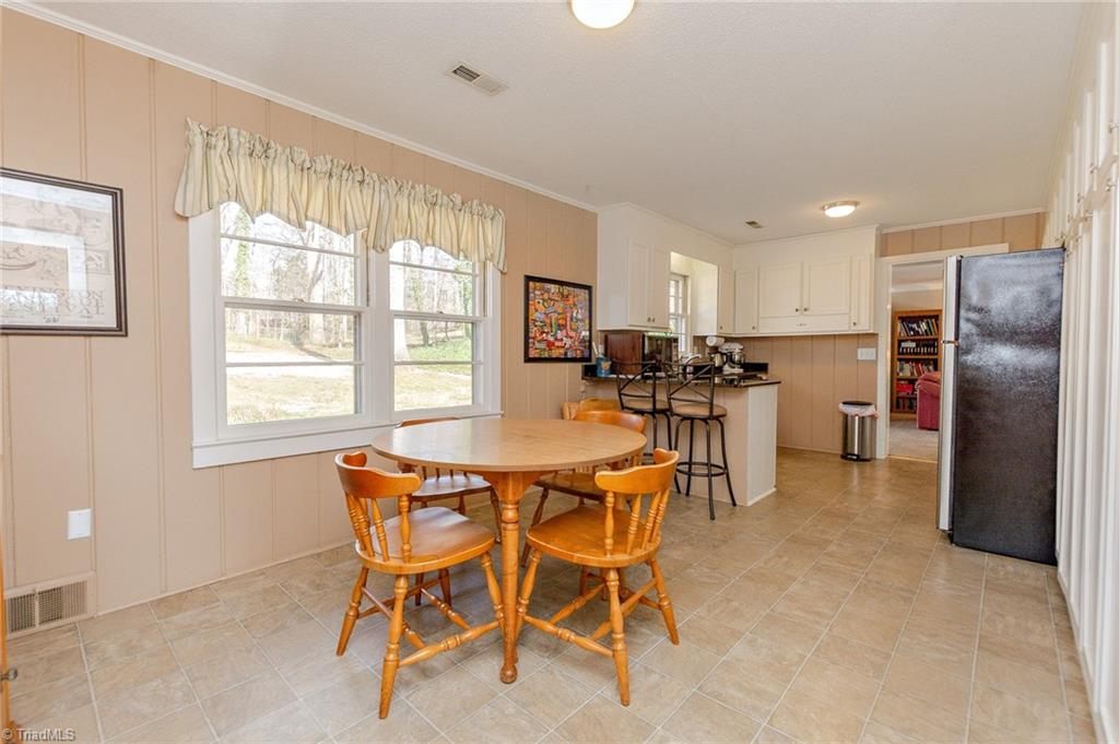 1703 Sherwood Road Lexington, NC 27292 - Photo 8 of 27 Gallery Image 8