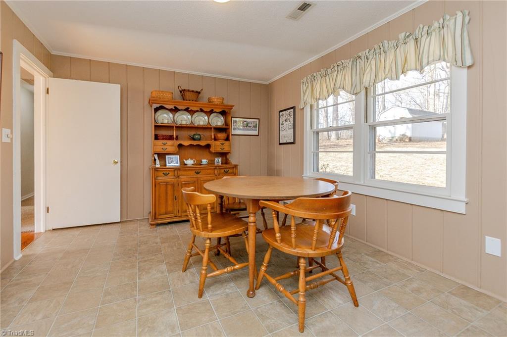 1703 Sherwood Road Lexington, NC 27292 - Photo 10 of 27 Gallery Image 10