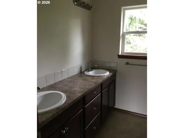 $465,000 | 2013 Northwest Bella Vista Drive, Gresham, OR 97030