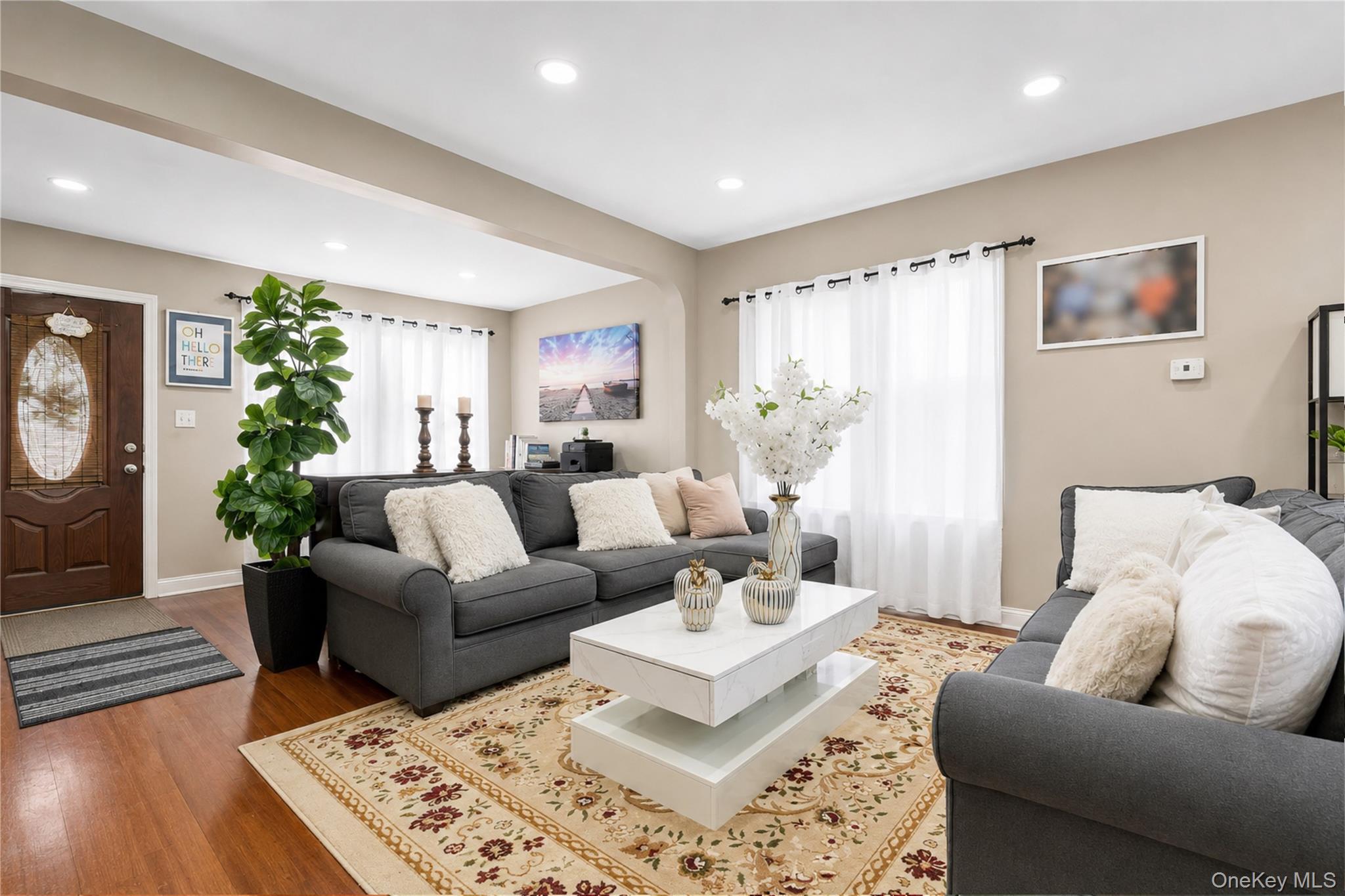 188-53 120th Road Queens, NY 11412 - Photo 5 of 33