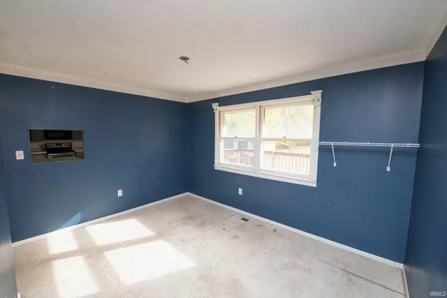 $209,900 | 8615 West State Road, Rossville, IN 46065