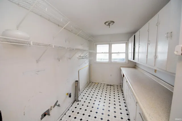 $209,900 | 8615 West State Road, Rossville, IN 46065