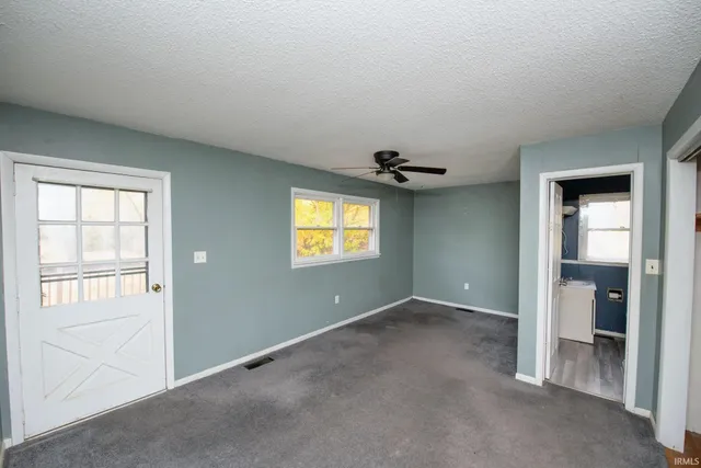 $209,900 | 8615 West State Road, Rossville, IN 46065