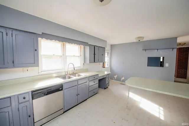 $209,900 | 8615 West State Road, Rossville, IN 46065