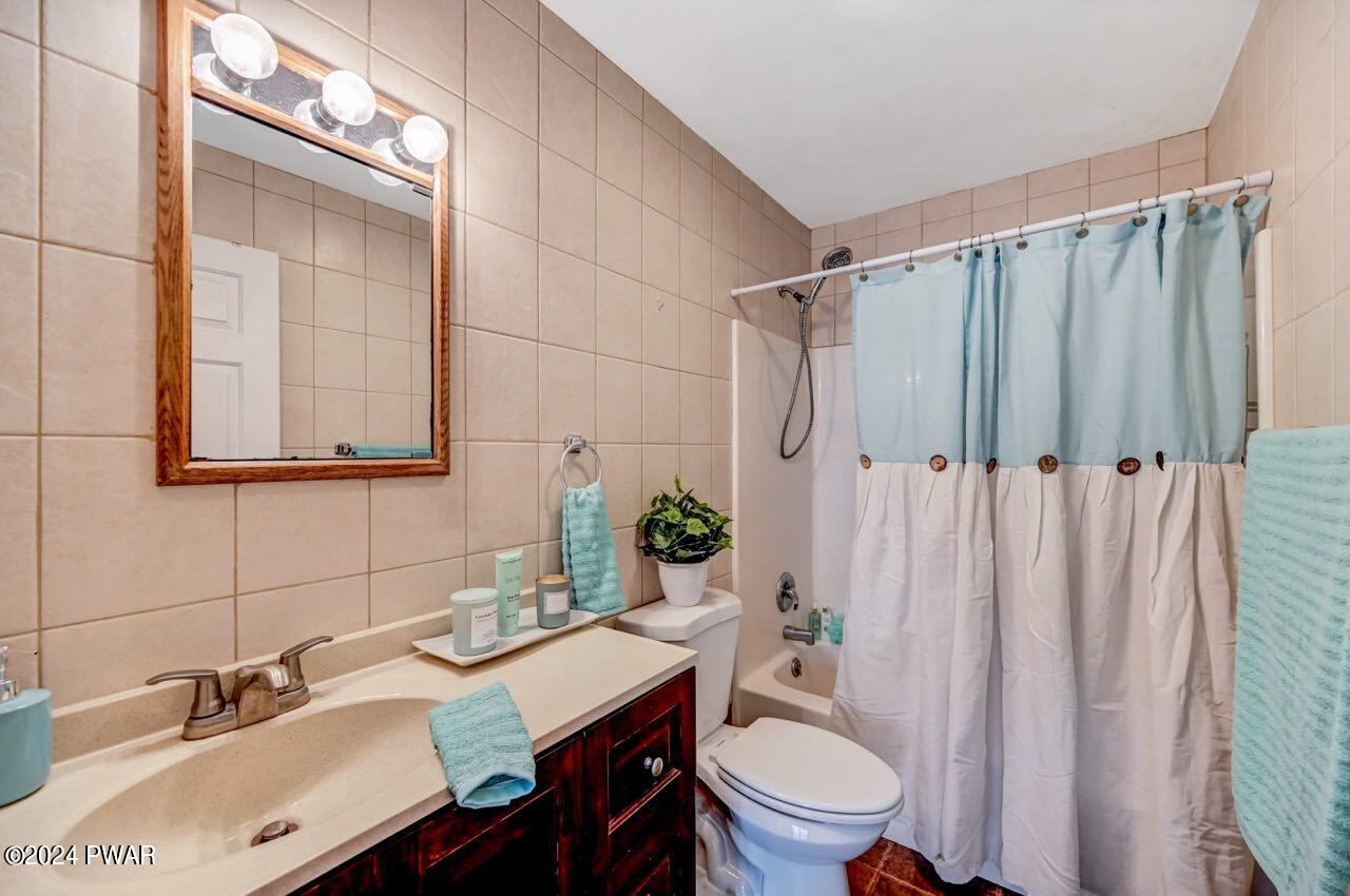 401 Maple Ridge Drive Hawley, PA 18428 - Photo 40 of 78