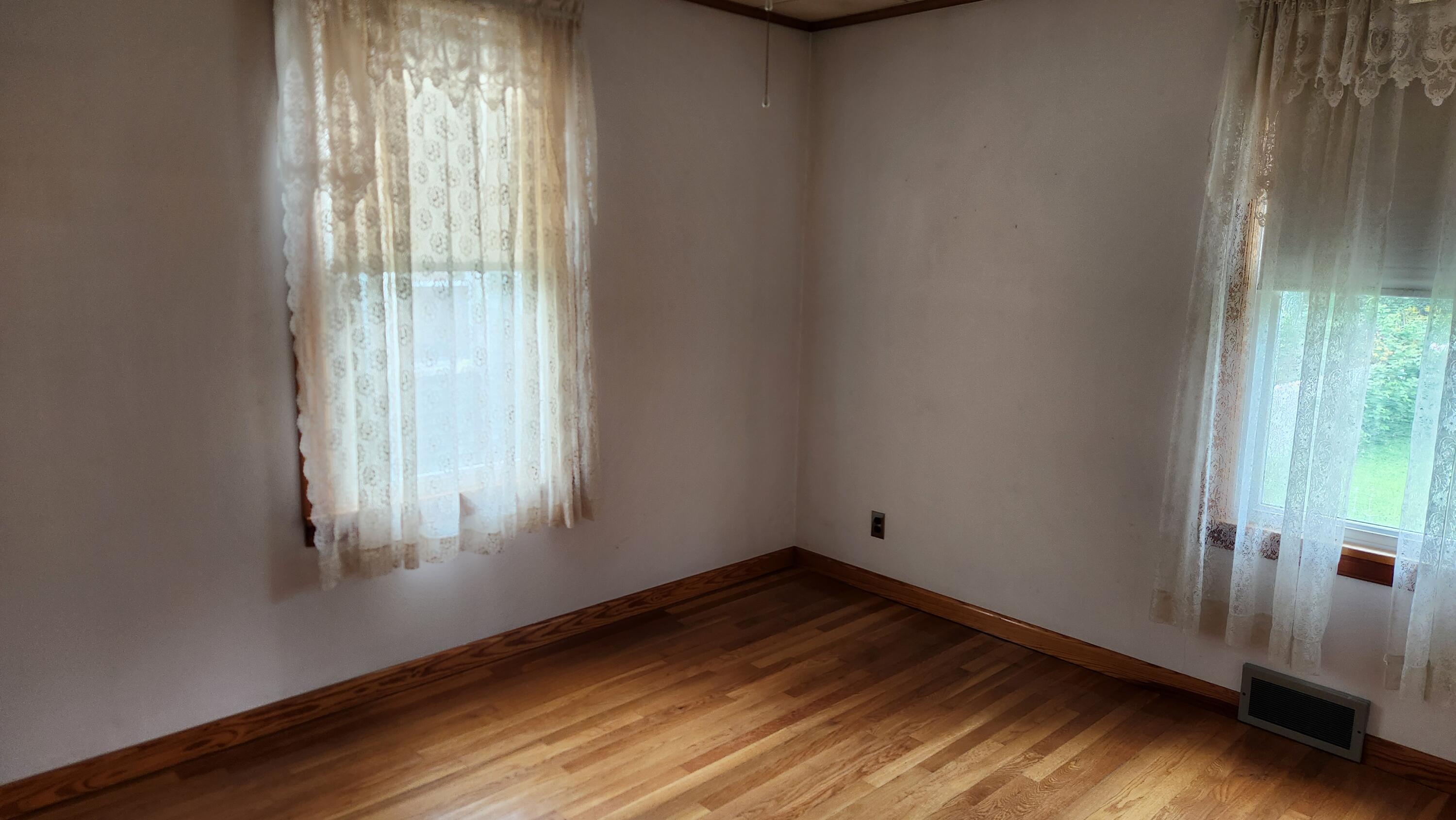 30 Spruce Street East Millinocket, ME 04430 - Photo 20 of 32 1000015231