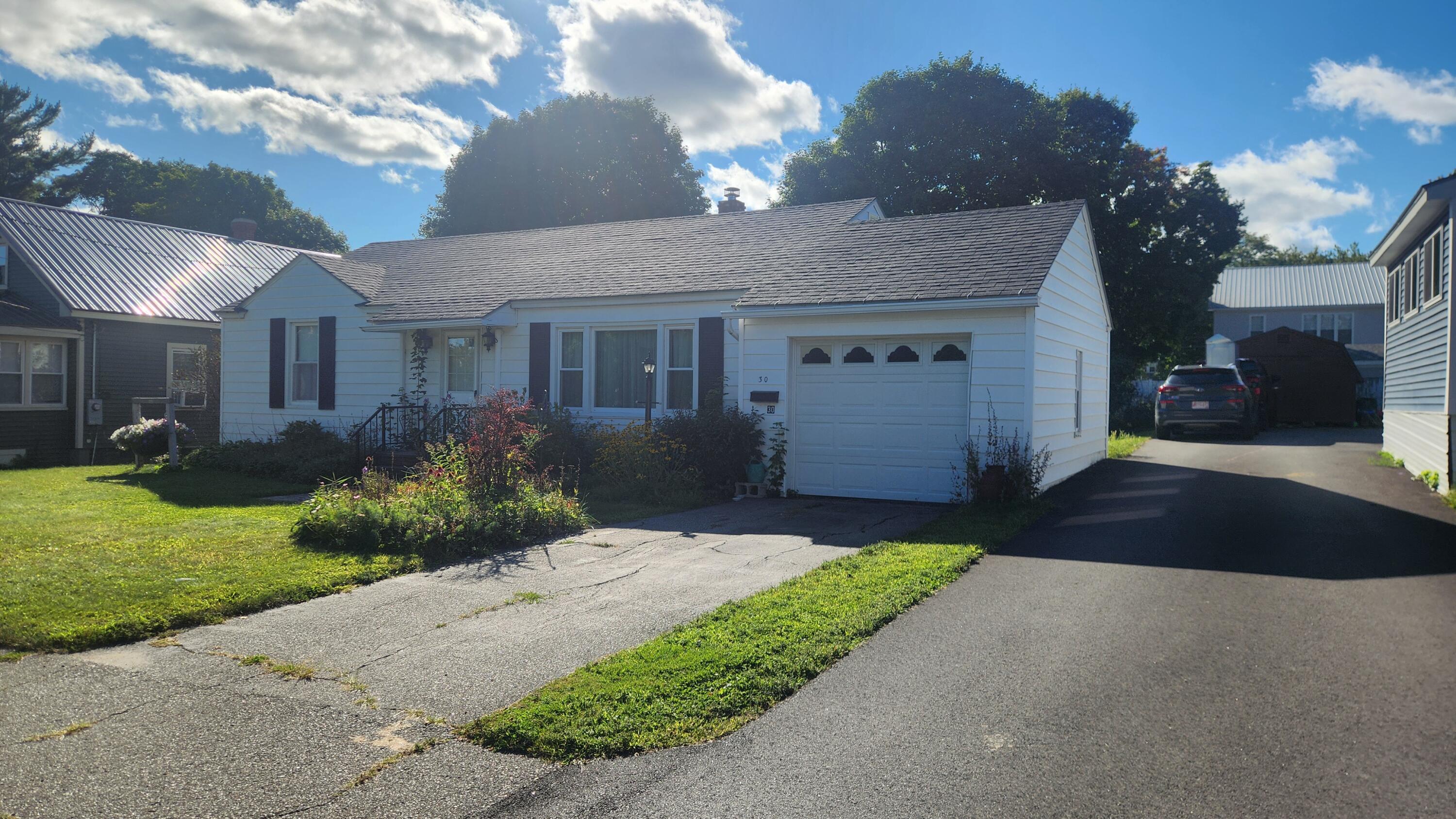 30 Spruce Street East Millinocket, ME 04430 - Photo 3 of 32 1000015358