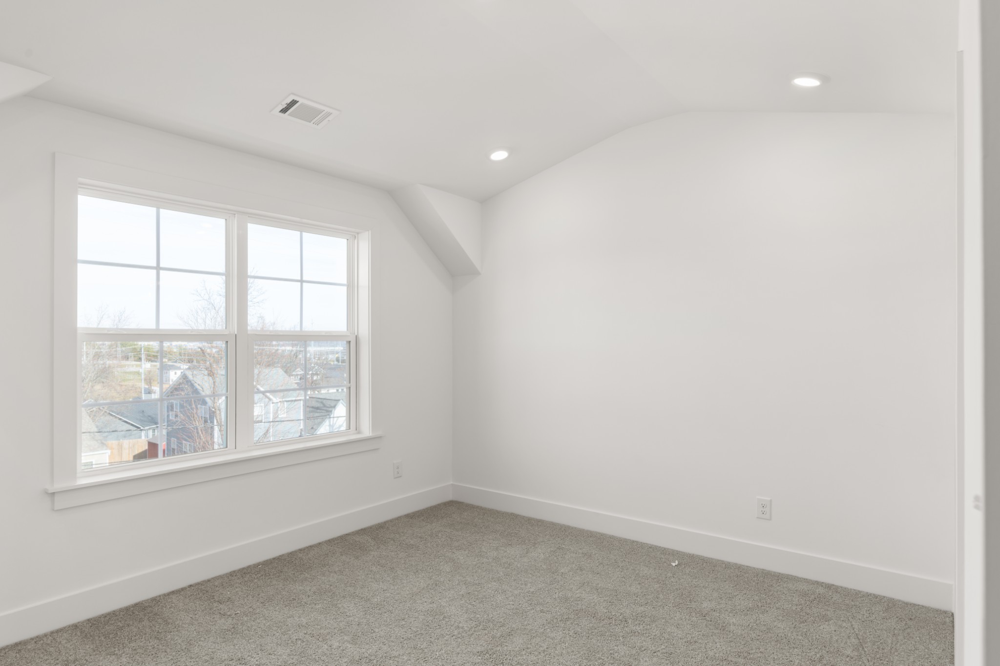 255 Nesbitt Lane Madison, TN 37115 - Photo 3 of 15 an empty room with a window