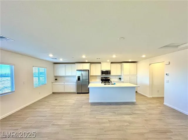 $1,700 | 9230 Chellis Hills Lane, Las Vegas, NV 89143