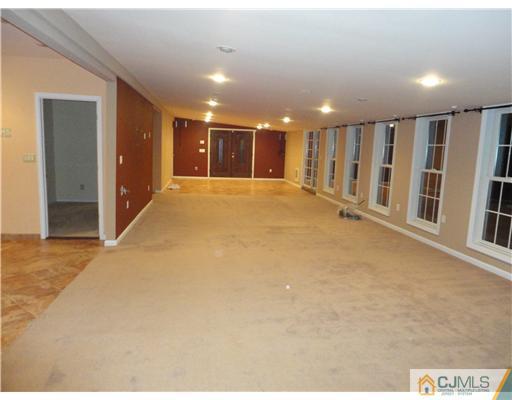 52 Richard Road Edison, NJ 08820 - Photo 13 of 19