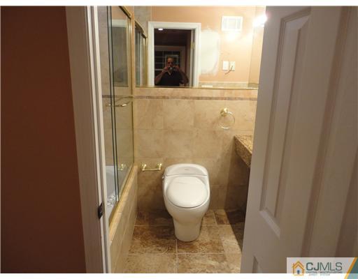 52 Richard Road Edison, NJ 08820 - Photo 9 of 19